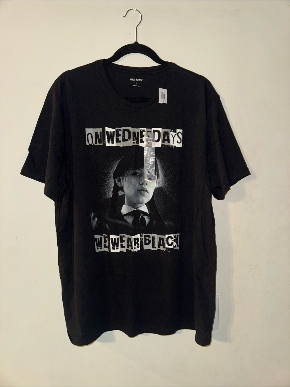 ‼️SALE‼️ Old Navy Short Sleeve Tee Wednesdays We Wear Black' - Picture 3 of 5
